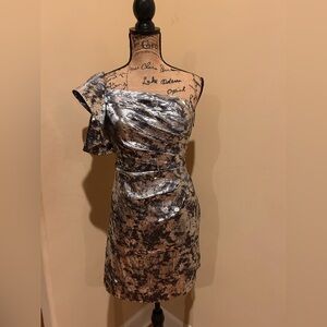 One Shoulder Cocktail Dress marble Hailey Logan by Adrianna papell size small